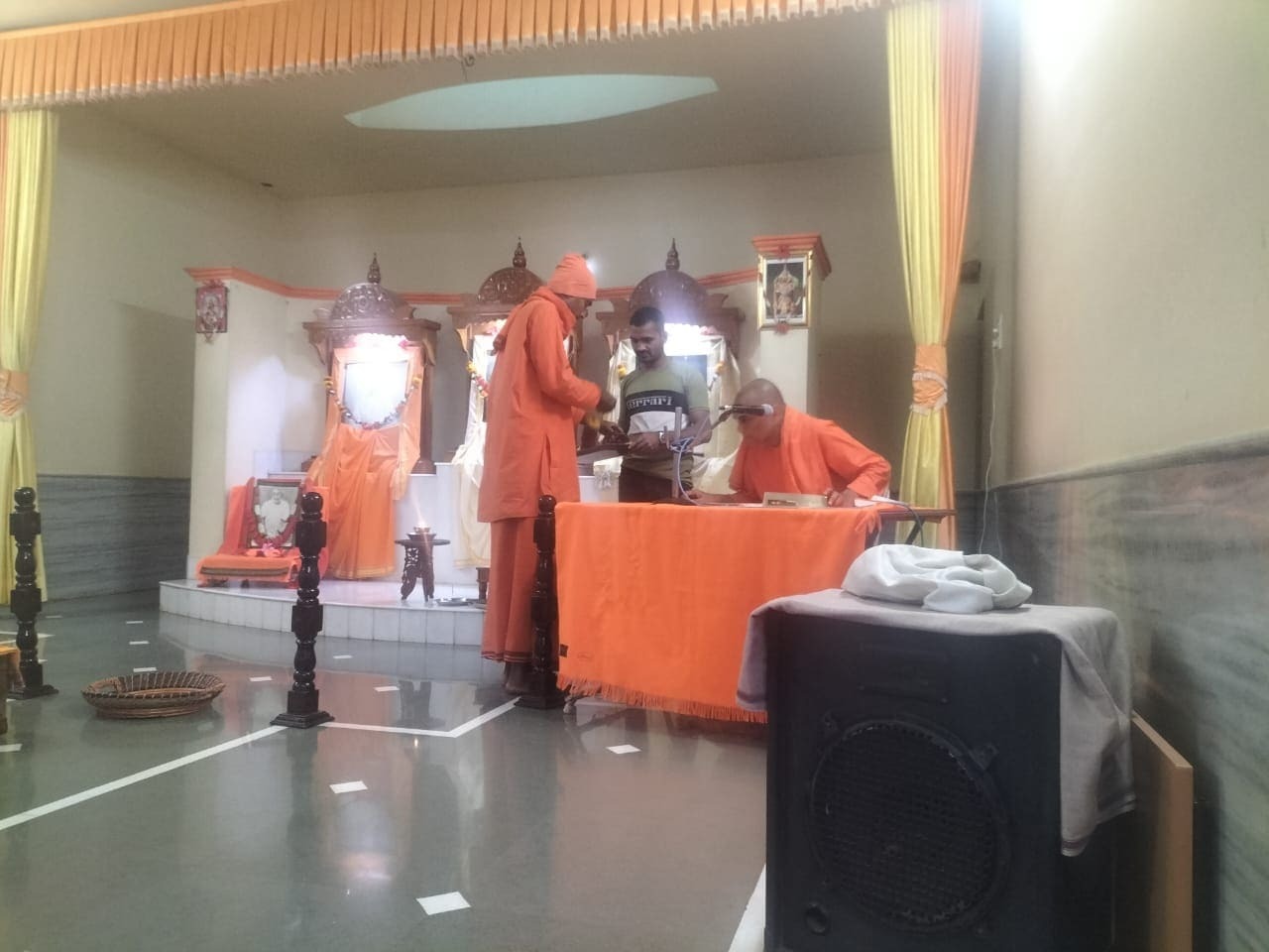 Rev Sw Vipapmanandaji Mj
